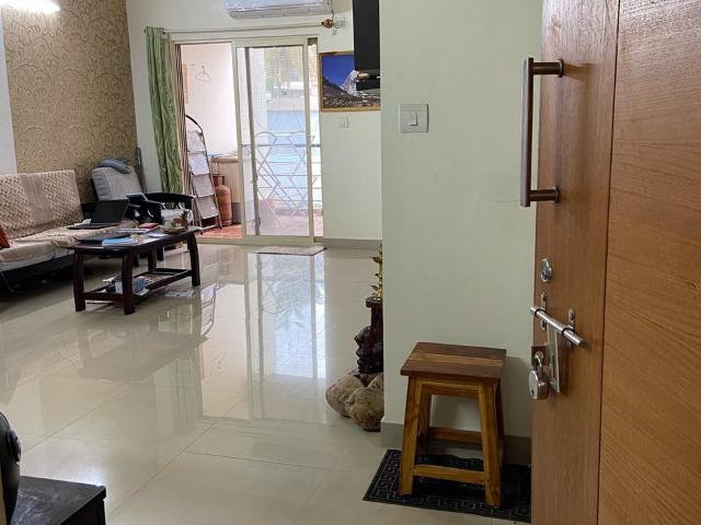 Rental | 2 BHK 1084 Sq.Ft. Apartment in Century Commanders Vista