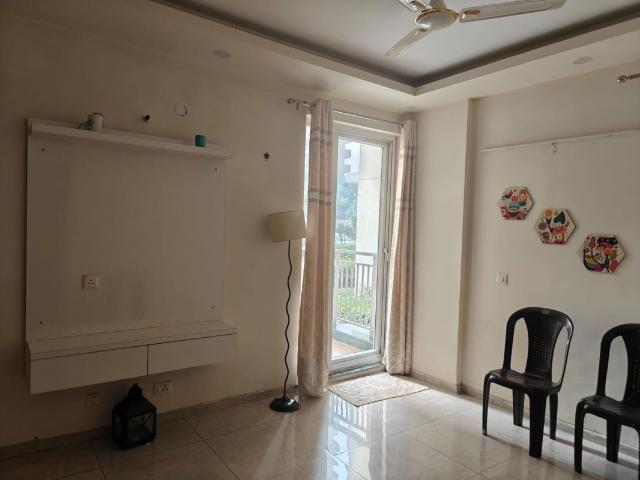 Rental | 2 BHK 1090 Sq.Ft. Apartment in BPTP Spacio