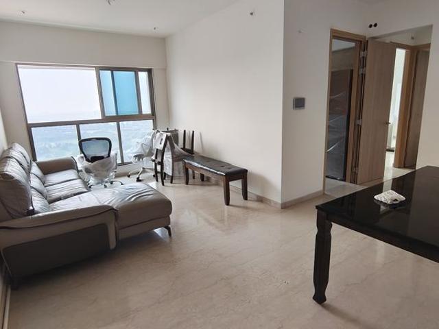 Rental | 2 BHK + 1090 Sq.Ft. Apartment in Raj Infinia