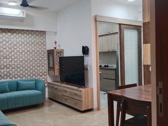 Rental | 2 BHK + 1091 Sq.Ft. Independent House in Hiranandani Estate