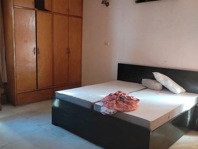 Rental | 2 BHK + 1095 Sq.Ft. Apartment in Ganga Apartments Sector 29
