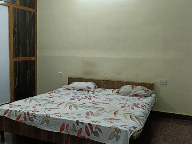 Rental | 2 BHK + 1000 Sq.Ft. Villa in Sun Apartments Vikas Nagar