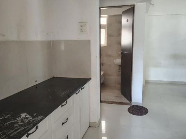 Rental | 2 BHK + 1000 Sq.Ft. Apartment in Chaitanya Platinum