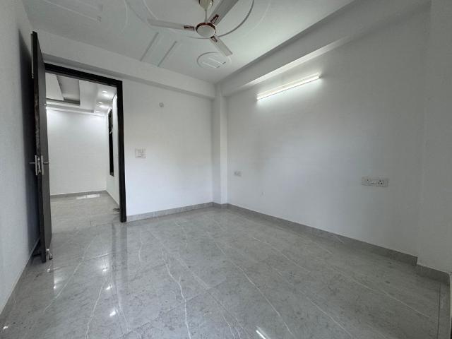 Rental | 2 BHK + 1000 Sq.Ft. Apartment in Chattarpur