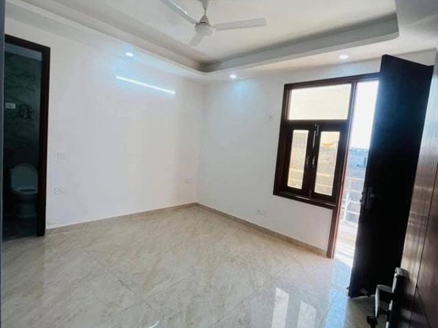 Rental | 2 BHK + 1000 Sq.Ft. Apartment in Chattarpur