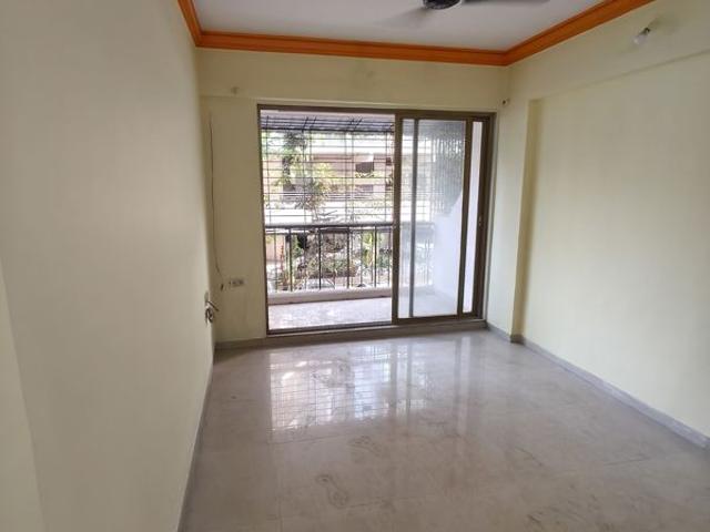 Rental | 2 BHK 1000 Sq.Ft. Apartment in Chhadva Avenue CHS