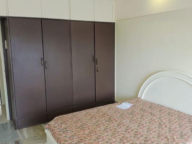 Rental | 2 BHK 1000 Sq.Ft. Apartment in Andheri West
