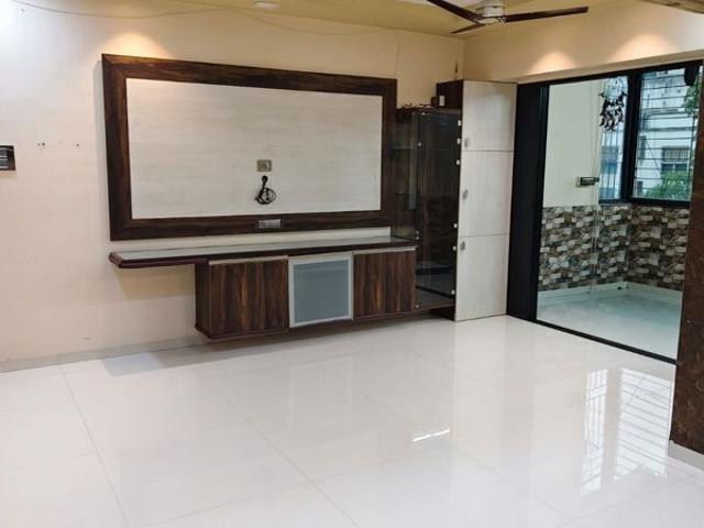 Rental | 2 BHK 1000 Sq.Ft. Apartment in Akshay Complex Aundh
