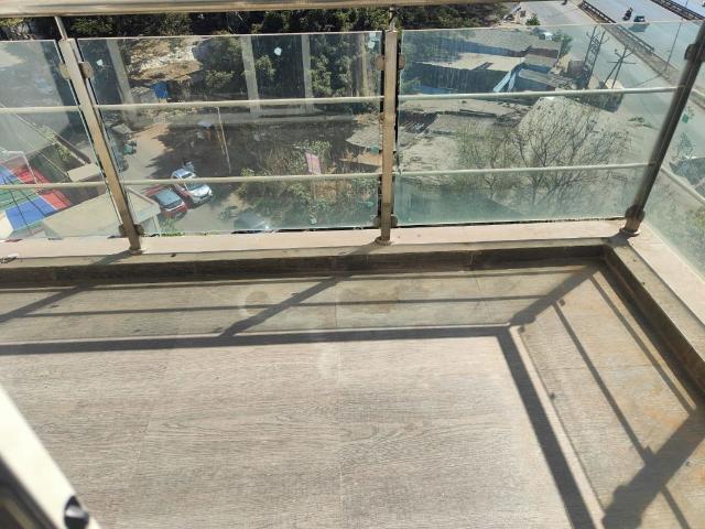 Rental | 2 BHK 1000 Sq.Ft. Apartment in Akshay Floria Building A