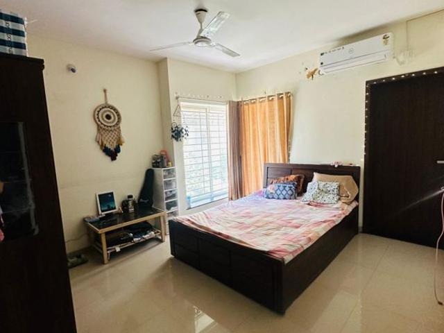 Rental | 2 BHK + 1000 Sq.Ft. Apartment in Aloha Towers