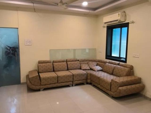 Rental | 2 BHK 1000 Sq.Ft. Apartment in Apollo Bunder