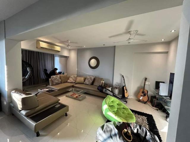 Rental | 2 BHK + 1000 Sq.Ft. Apartment in Bandra West