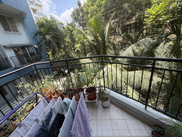 Rental | 2 BHK 1000 Sq.Ft. Apartment in Birds County