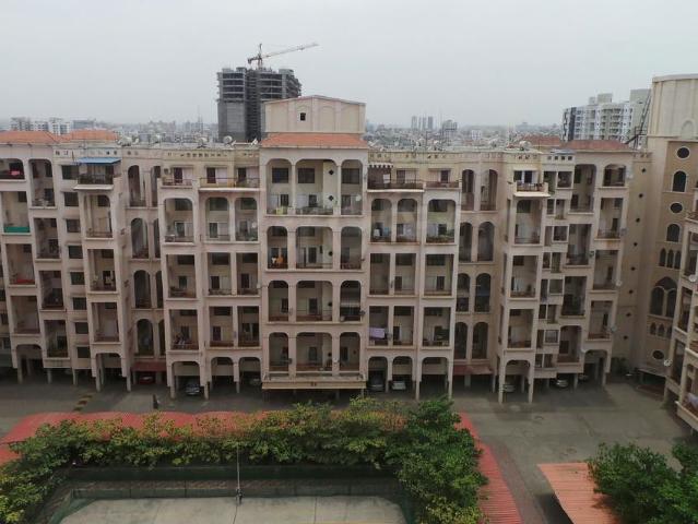 Rental | 2 BHK 1000 Sq.Ft. Apartment in Goel Ganga Constella
