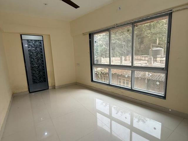 Rental | 2 BHK 1000 Sq.Ft. Apartment in Golden Orchid