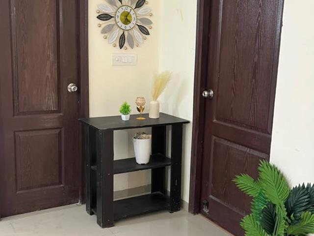 Rental | 2 BHK 1000 Sq.Ft. Apartment in Gulshan Botnia