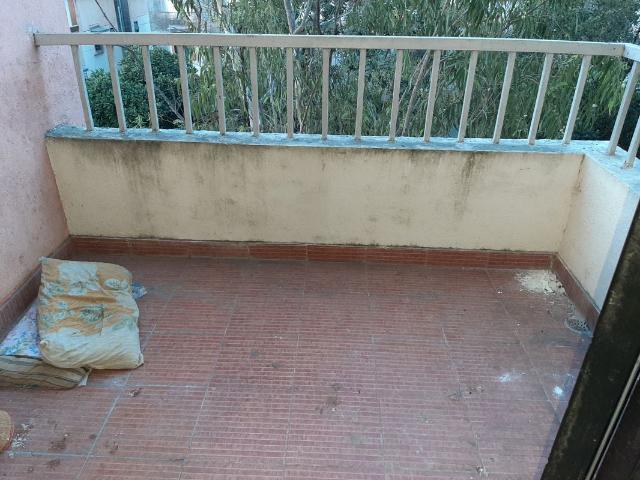 Rental | 2 BHK 1000 Sq.Ft. Apartment in Daulat Nagar