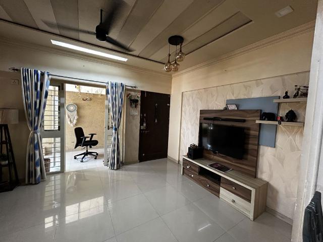 Rental | 2 BHK 1000 Sq.Ft. Apartment in Dwarka Suncrest Phase 3
