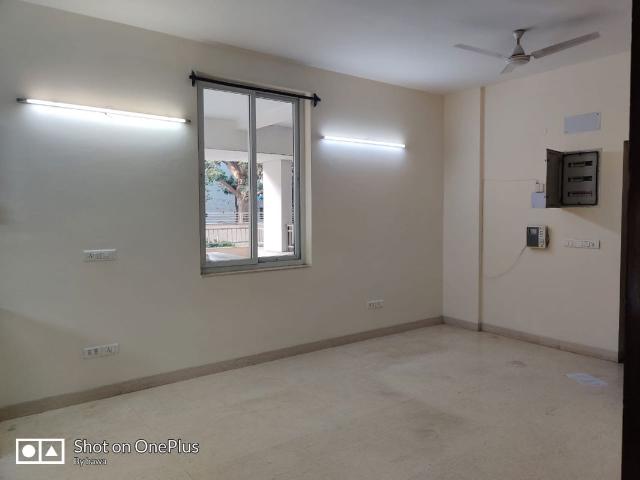 Rental | 2 BHK + 1000 Sq.Ft. Apartment in Emaar The Vilas