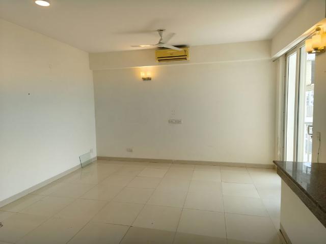Rental | 2 BHK 1000 Sq.Ft. Apartment in Essar Homes