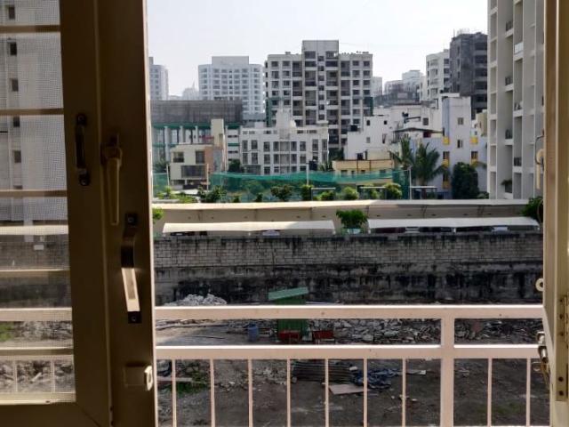 Rental | 2 BHK + 1000 Sq.Ft. Apartment in Kiran Suyog
