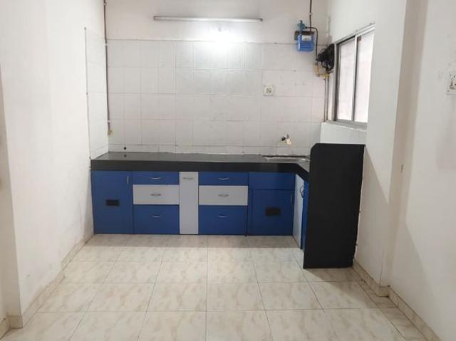 Rental | 2 BHK 1000 Sq.Ft. Apartment in Kundan House