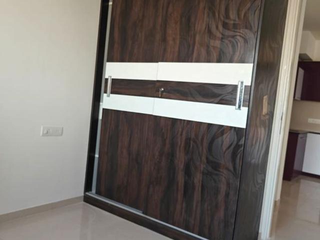 Rental | 2 BHK 1000 Sq.Ft. Apartment in Hirandahalli