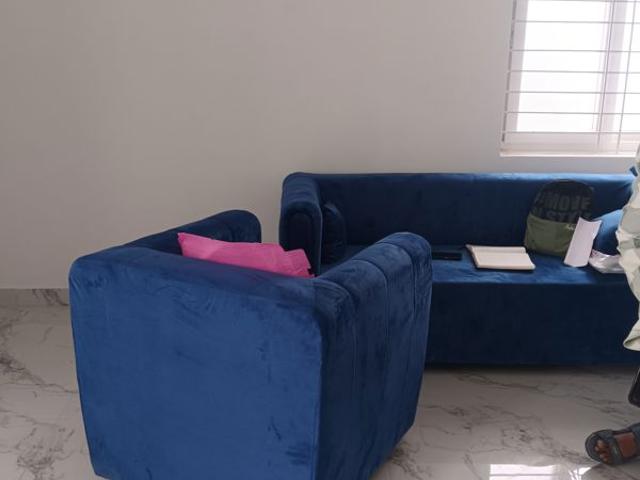 Rental | 2 BHK 1000 Sq.Ft. Apartment in Manikonda