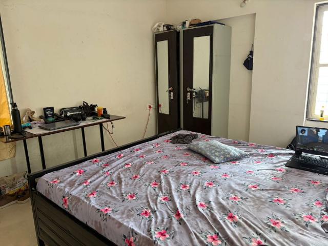 Rental | 2 BHK 1000 Sq.Ft. Apartment in Nilaya CHS