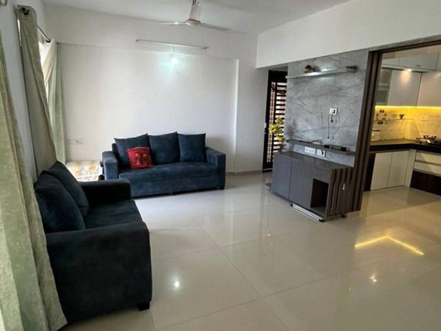 Rental | 2 BHK 1000 Sq.Ft. Apartment in Nirman Abhilasha