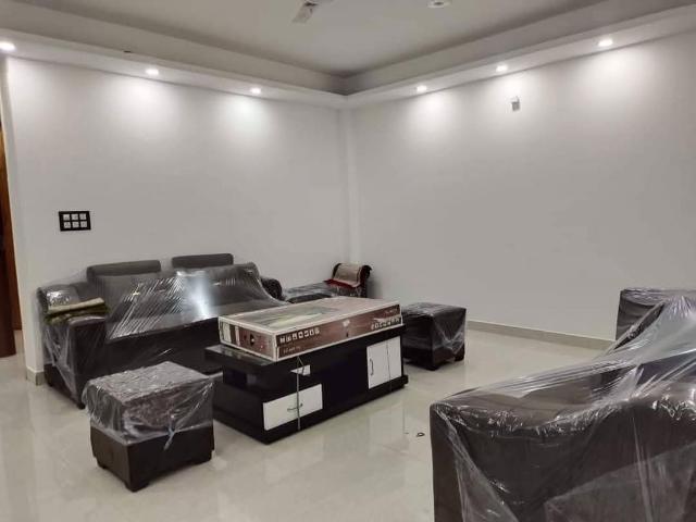 Rental | 2 BHK 1000 Sq.Ft. Apartment in Saket