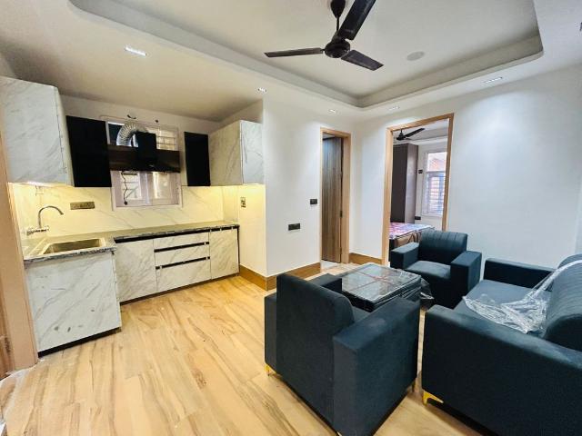 Rental | 2 BHK 1000 Sq.Ft. Apartment in Saket