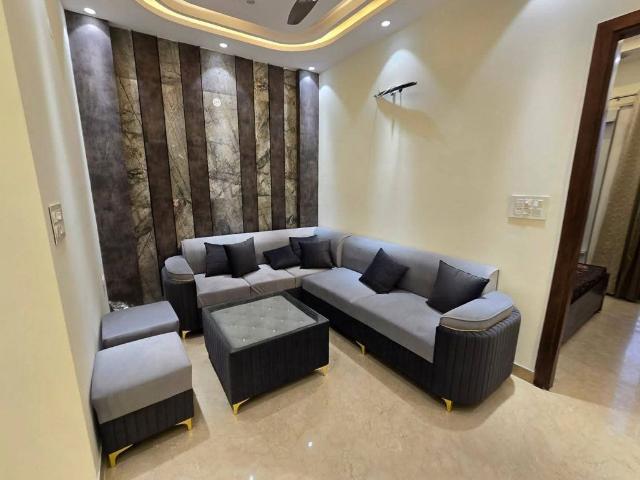 Rental | 2 BHK 1000 Sq.Ft. Apartment in Saket