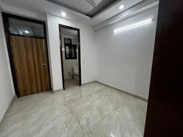 Rental | 2 BHK 1000 Sq.Ft. Apartment in Saket
