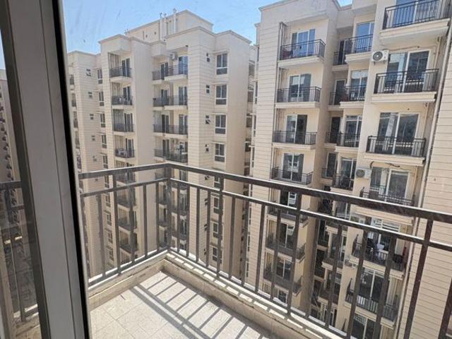 Rental | 2 BHK 1000 Sq.Ft. Apartment in Signature Signum 37D III