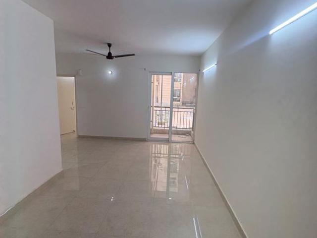 Rental | 2 BHK 1000 Sq.Ft. Apartment in Signature The Millennia 3