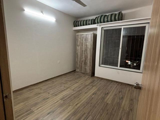 Rental | 2 BHK 1000 Sq.Ft. Apartment in Star Gaze Apartment