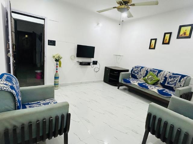 Rental | 2 BHK 1000 Sq.Ft. Apartment in Sunflower Apartment CHS