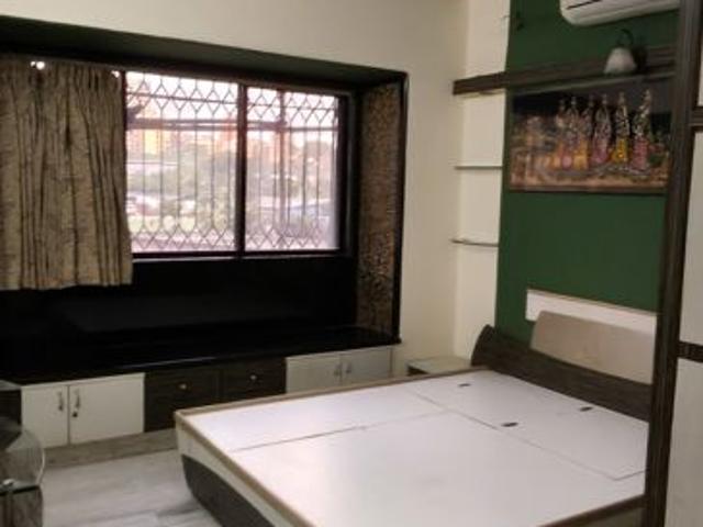 Rental | 2 BHK 1000 Sq.Ft. Apartment in Palash Towers