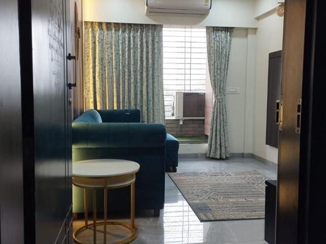 Rental | 2 BHK + 1000 Sq.Ft. Apartment in Platinum Royal Residency