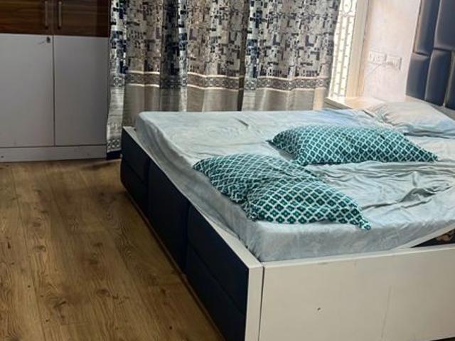 Rental | 2 BHK 1000 Sq.Ft. Apartment in Prateek Grand Carnesia