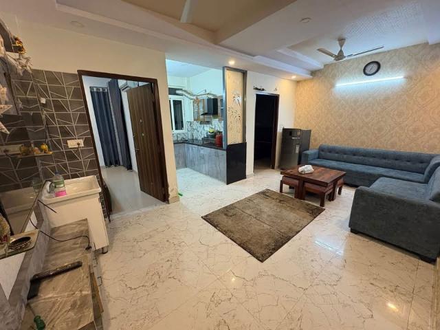 Rental | 2 BHK + 1000 Sq.Ft. Apartment in Redwood Orion