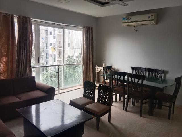 Rental | 2 BHK 1000 Sq.Ft. Apartment in Regal Apartment