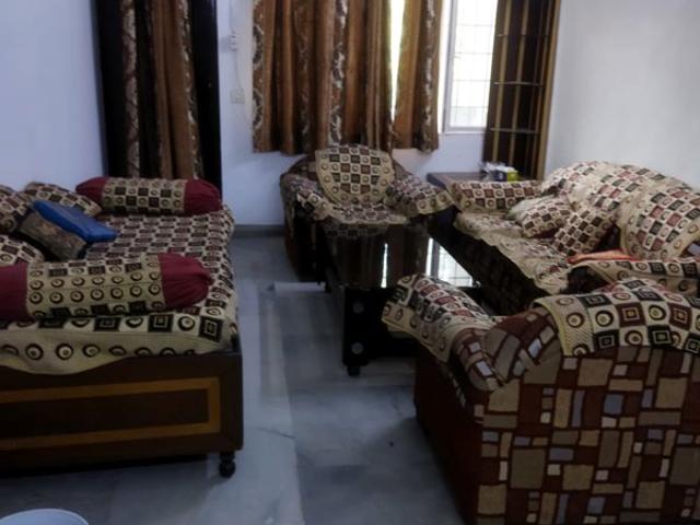 Rental | 2 BHK 1000 Sq.Ft. Apartment in Windsor and Nova Society