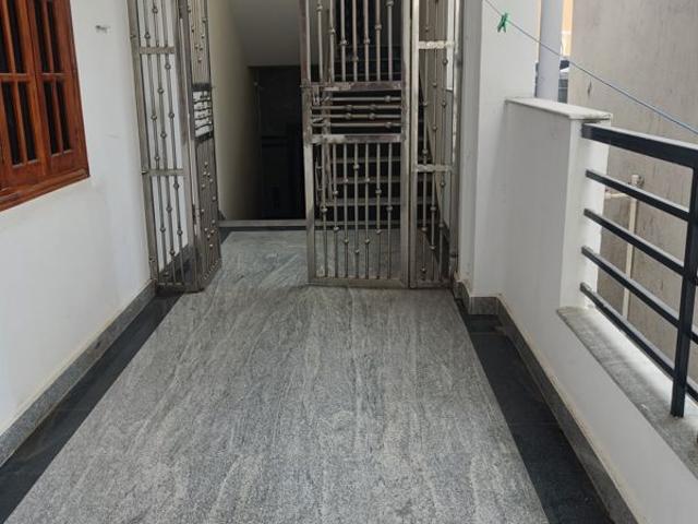 Rental | 2 BHK 1000 Sq.Ft. Apartment in Ten Madhapur