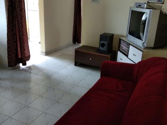 Rental | 2 BHK 1000 Sq.Ft. Apartment in Vanaz Corner