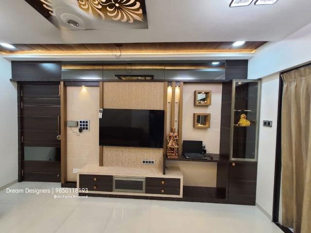 Rental | 2 BHK + 1000 Sq.Ft. Apartment in Veronica Apartment
