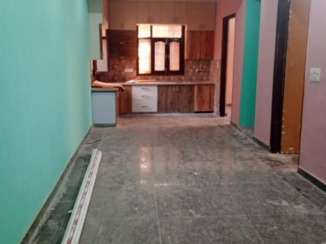 Rental | 2 BHK + 1000 Sq.Ft. Independent House in Sector 4