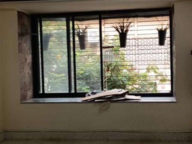 Rental | 2 BHK 1000 Sq.Mt. Apartment in Oshiwara Mhada