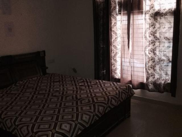 Rental | 2 BHK + 100 Sq.Yd. Apartment in Sector 115